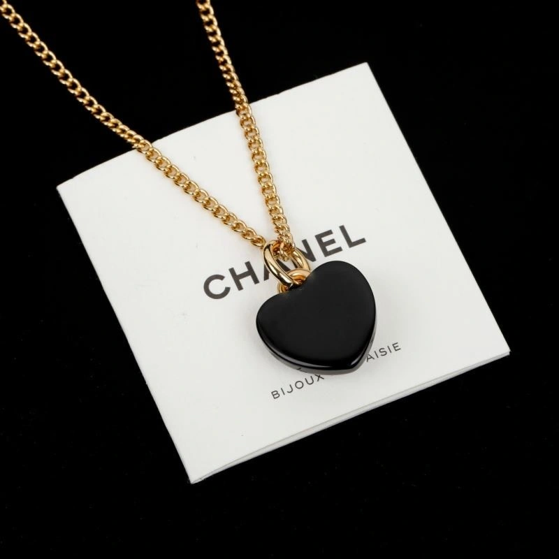 Snug Chanel Necklaces 223524