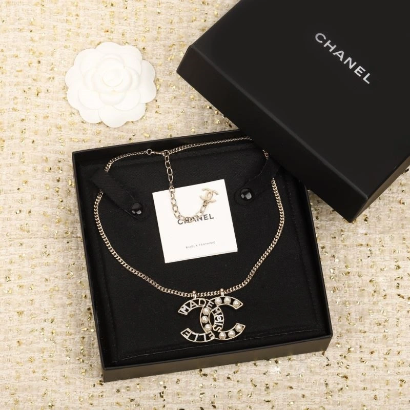 Chanel Necklaces Vibrant 223527