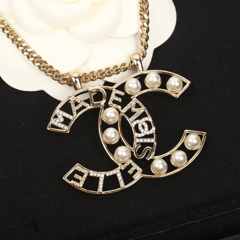 Chanel Necklaces Vibrant 223527