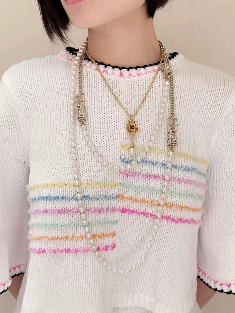 Contemporary Chanel Necklaces 223578