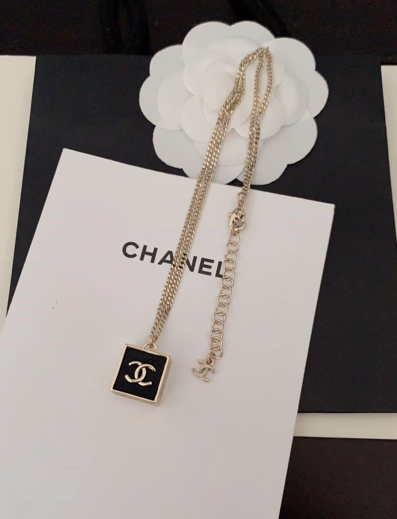 TravelReady Chanel Necklaces 223548