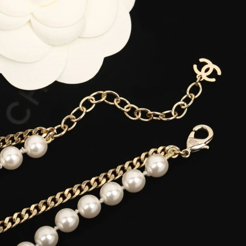 Effortless Chanel Necklaces 223498