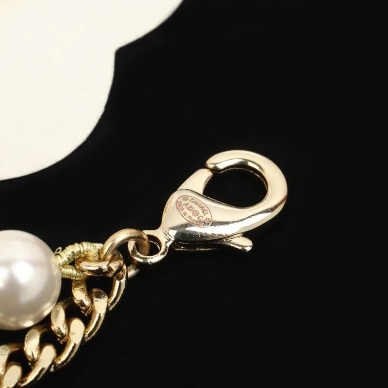 Effortless Chanel Necklaces 223498