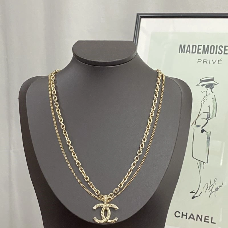 Comfortable Chanel Necklaces 223500