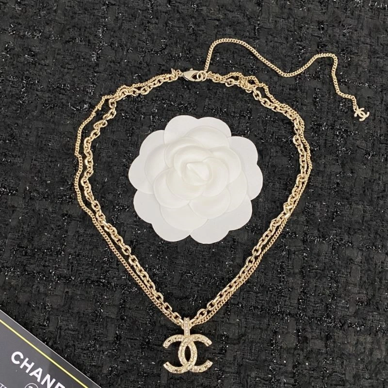 Comfortable Chanel Necklaces 223500