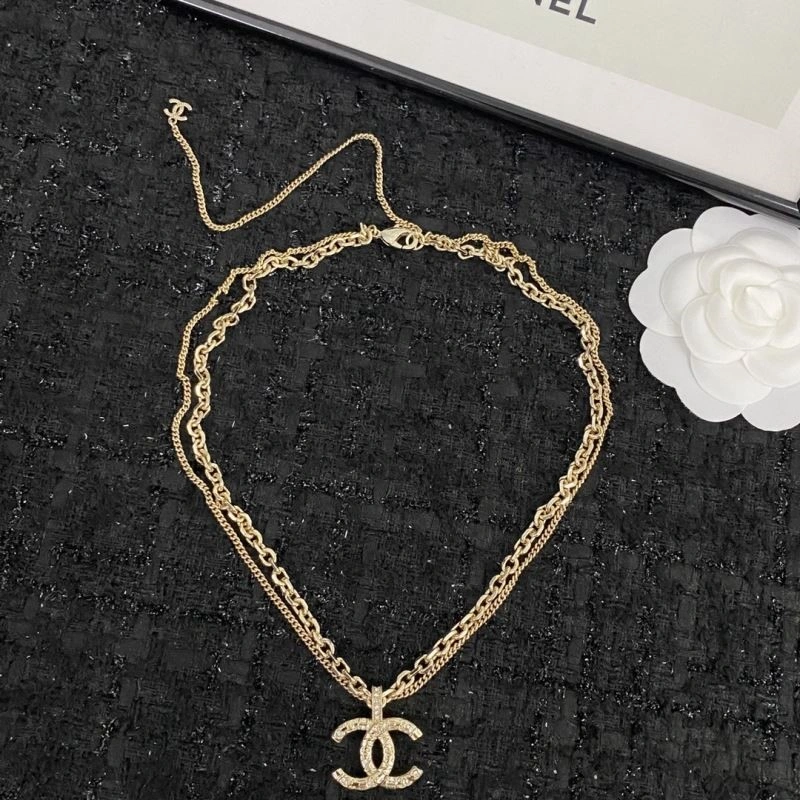 Comfortable Chanel Necklaces 223500