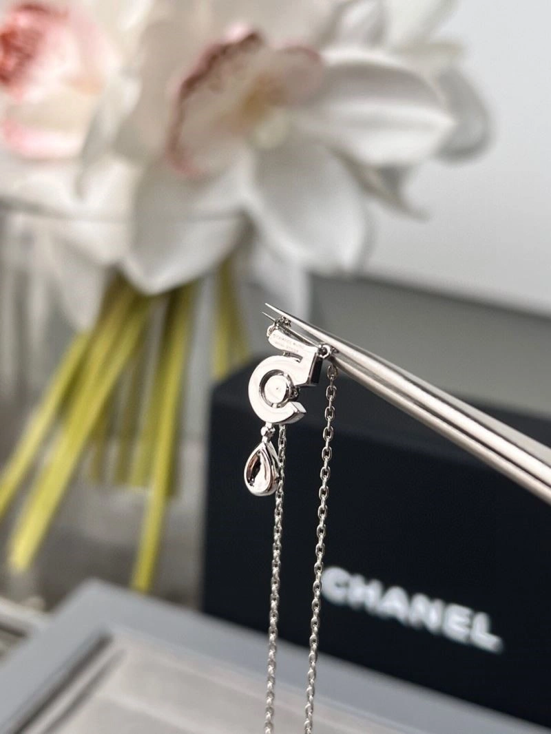 Chanel Necklaces Resilient 223477