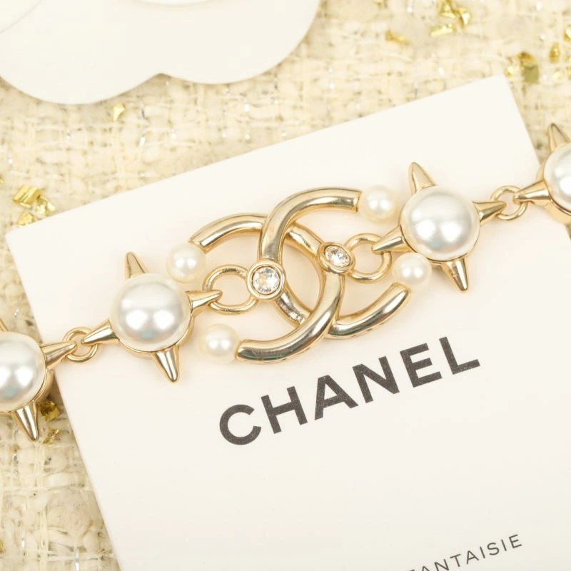 Chanel Necklaces ModernLook 223478