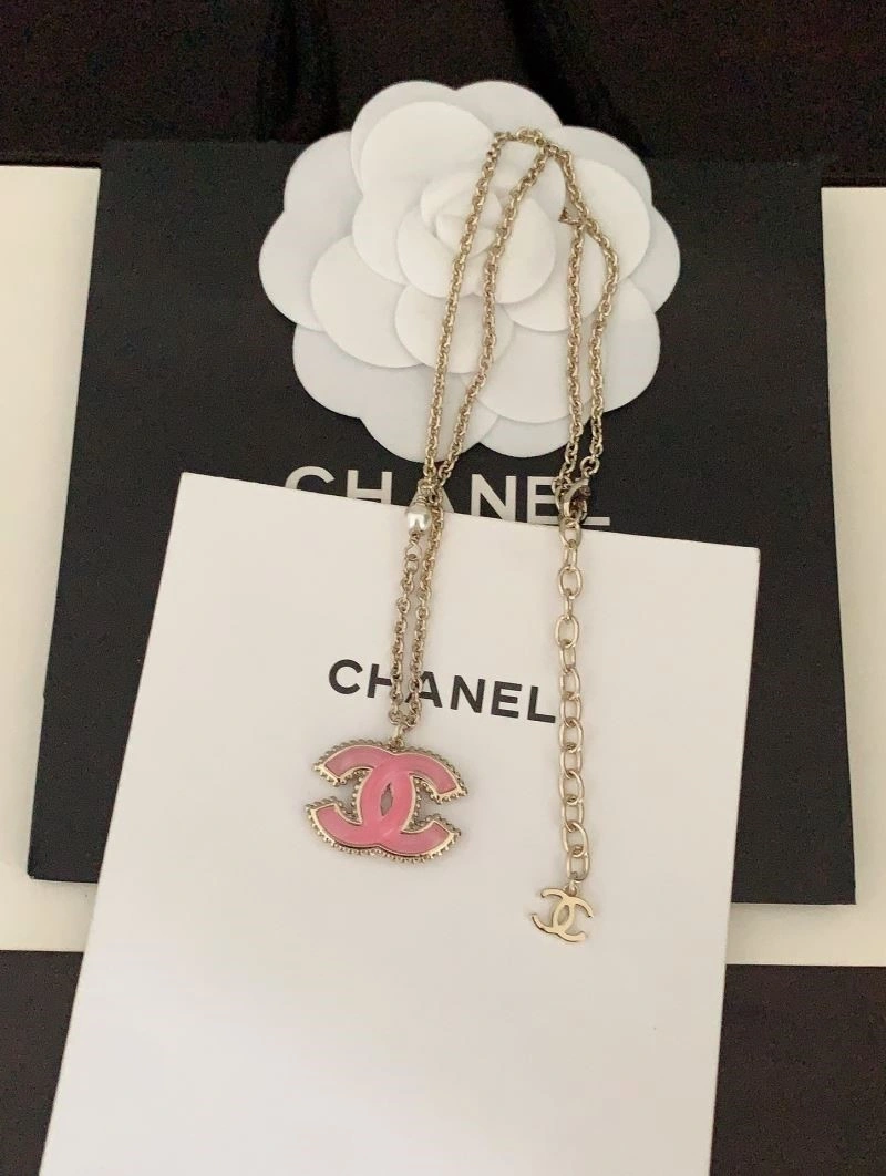 WaterResistant Chanel Necklaces 223483