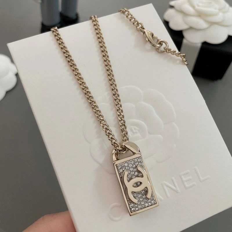 Bright Chanel Necklaces 223492
