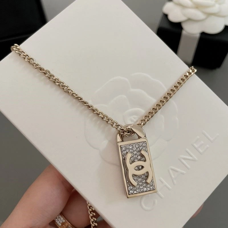 Bright Chanel Necklaces 223492