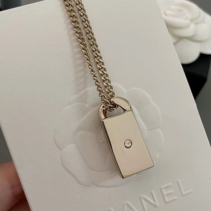 Bright Chanel Necklaces 223492