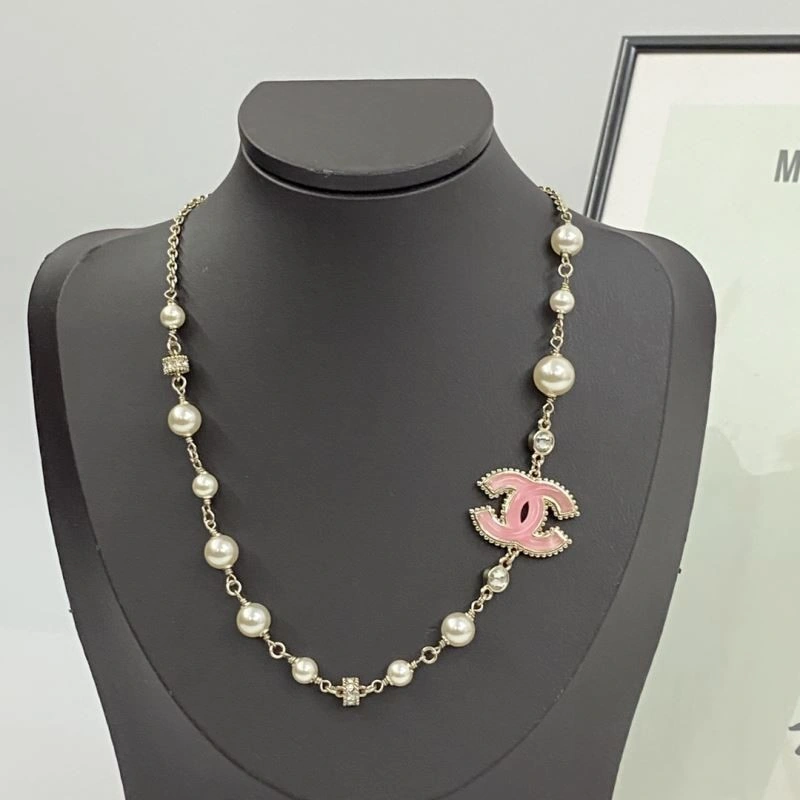 Chanel Necklaces Sleek 223475
