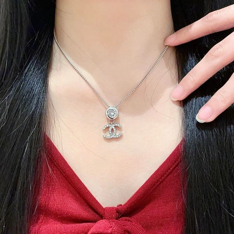 SoftTouch Chanel Necklaces 223480