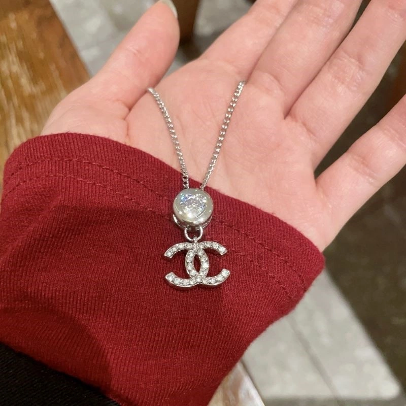 SoftTouch Chanel Necklaces 223480