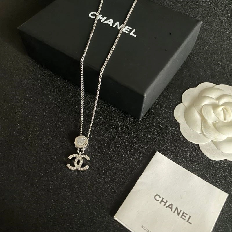 SoftTouch Chanel Necklaces 223480