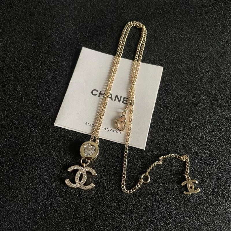 WaterResistant Chanel Necklaces 223542