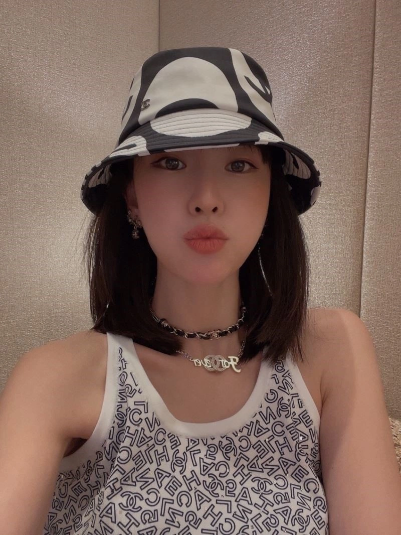 Chanel Necklaces Packable 223467