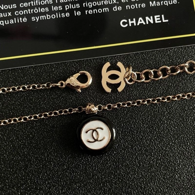 Comfortable Chanel Necklaces 223525
