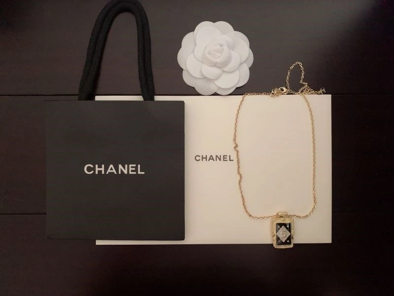 Minimalist Chanel Necklaces 223450