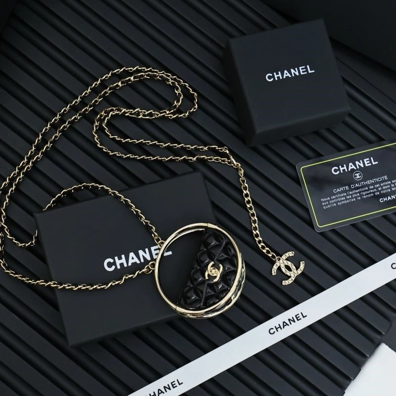 Versatile Chanel Necklaces 223444
