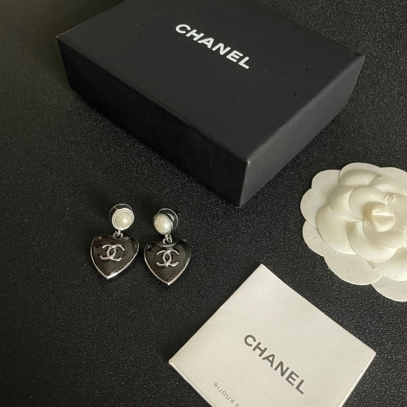 Refined Chanel Necklaces 223452