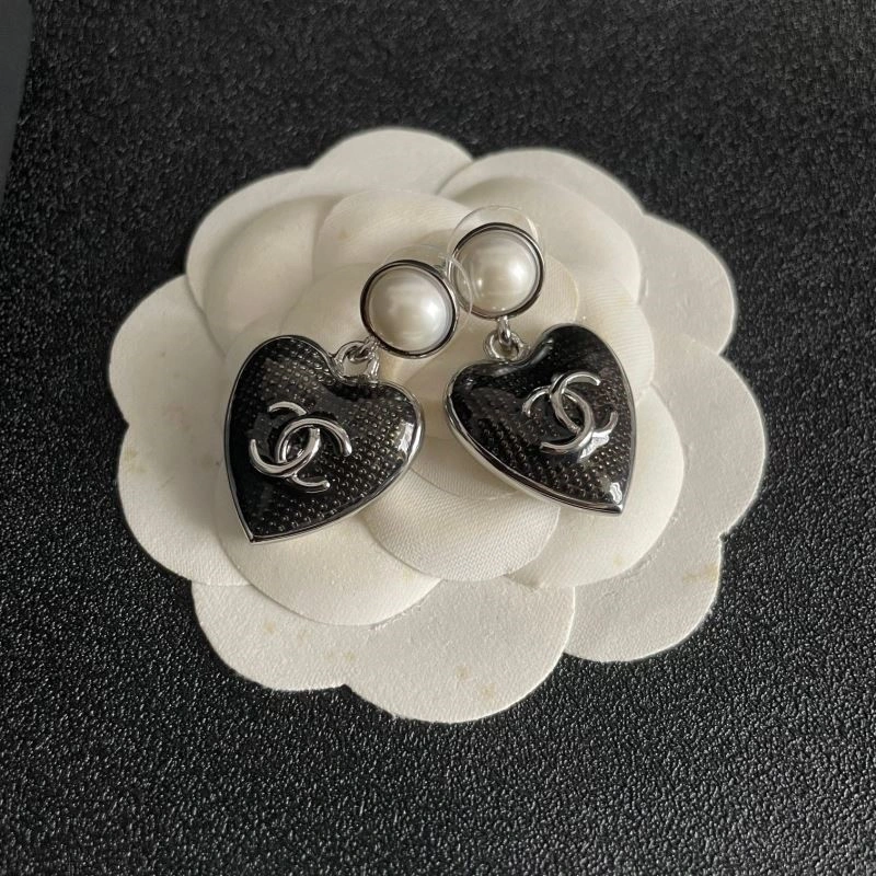Refined Chanel Necklaces 223452
