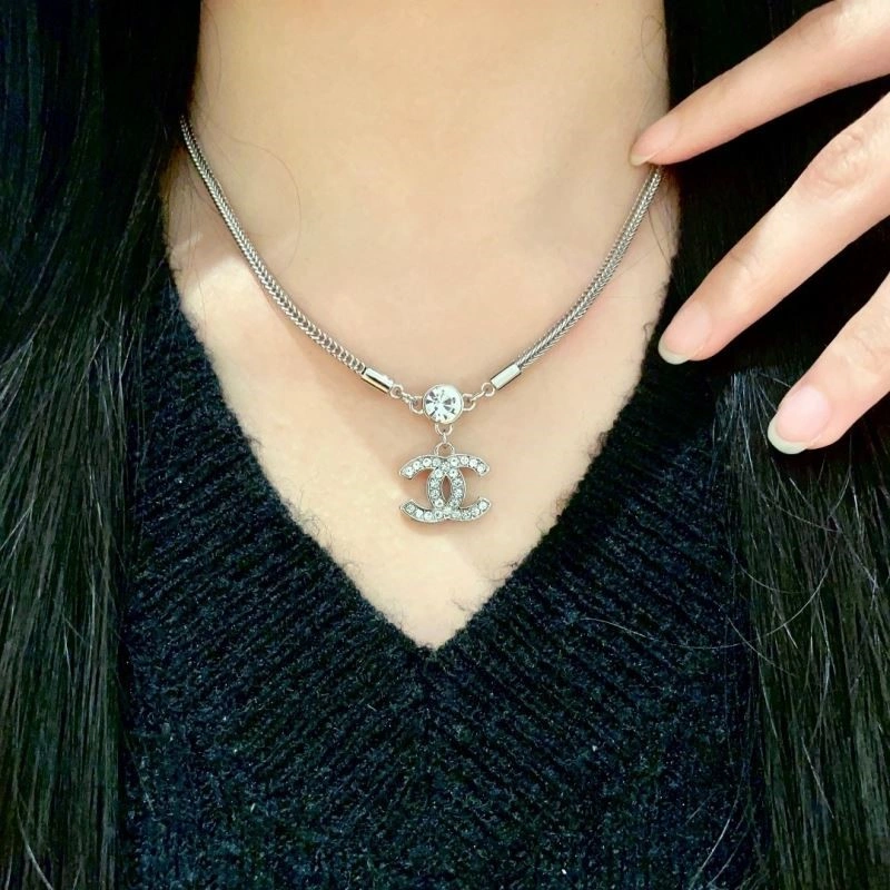 Chanel Necklaces Practical 223439