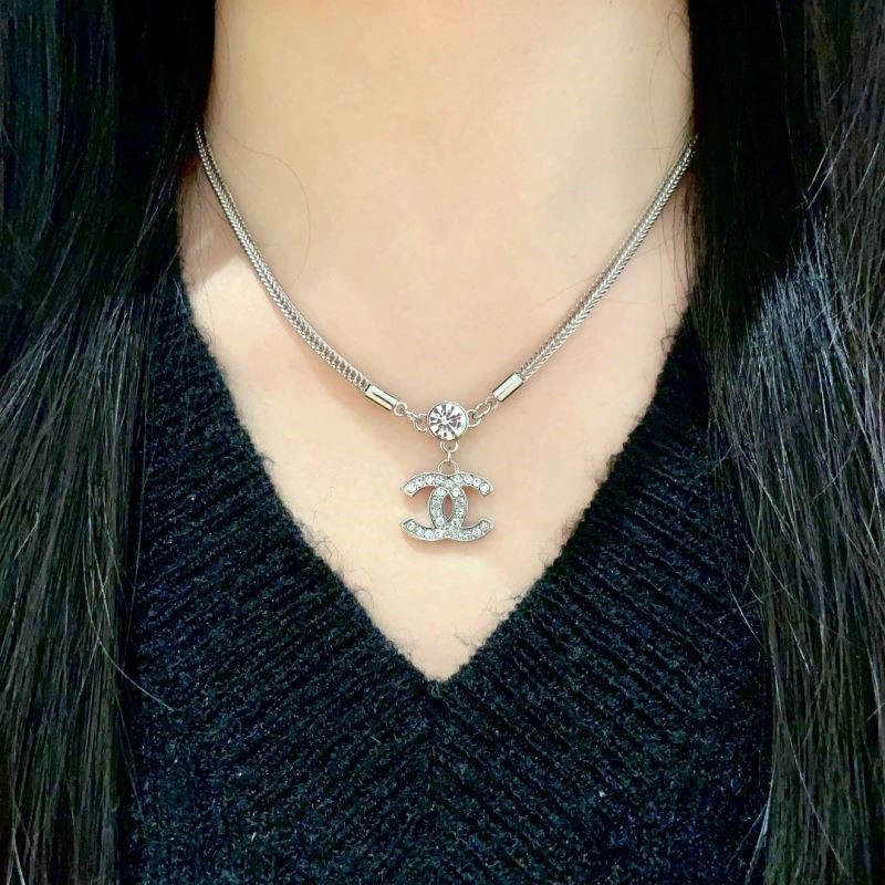 Chanel Necklaces Practical 223439