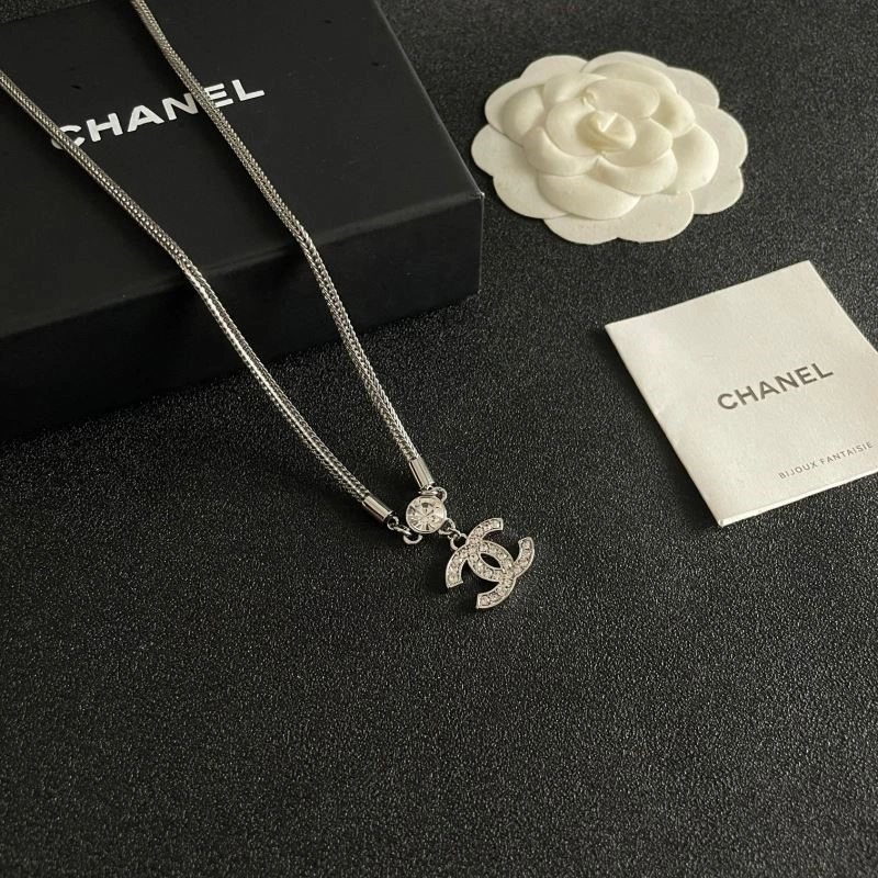 Chanel Necklaces Practical 223439