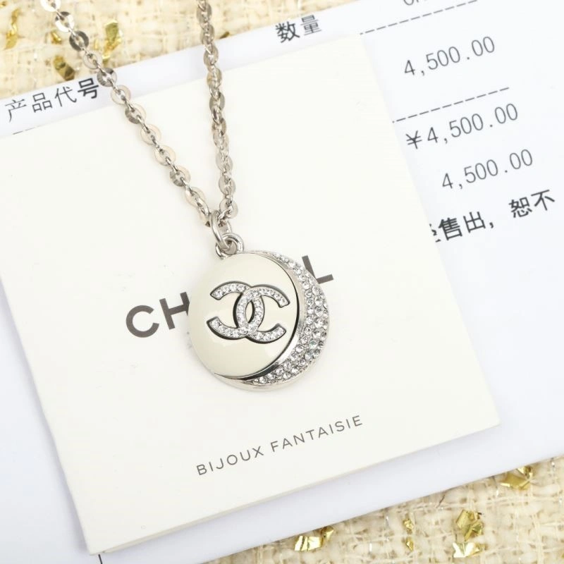 Cozy Chanel Necklaces 223430