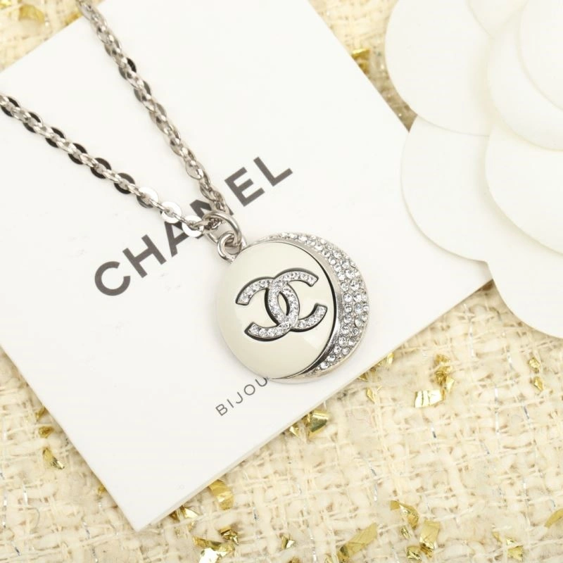 Cozy Chanel Necklaces 223430