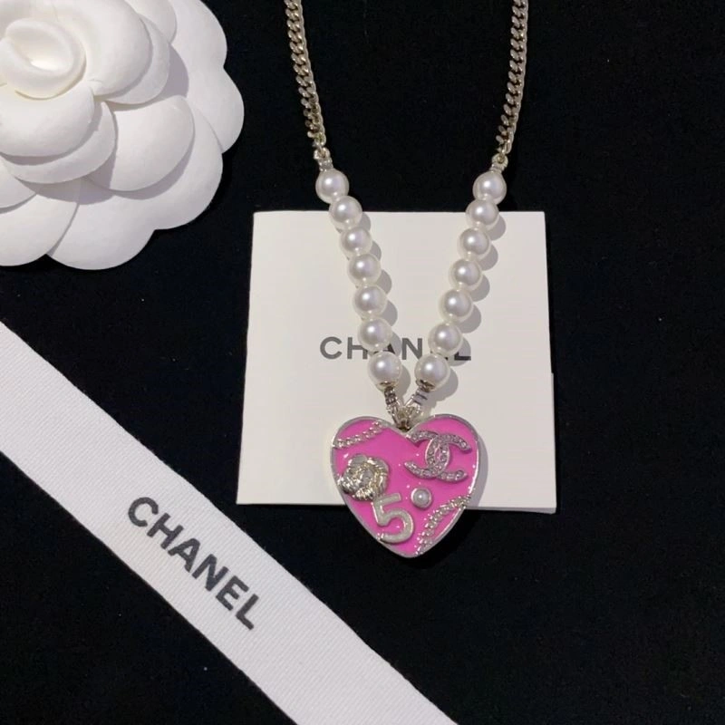 Sustainable Chanel Necklaces 223474