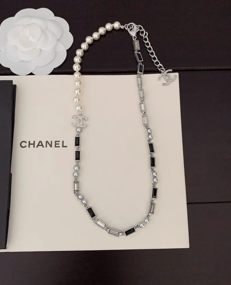 Trendsetting Chanel Necklaces 223482