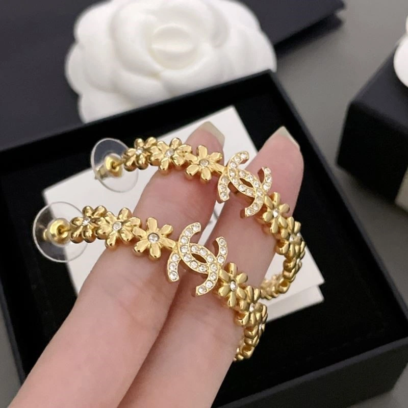 Modern Chanel Necklaces 223471
