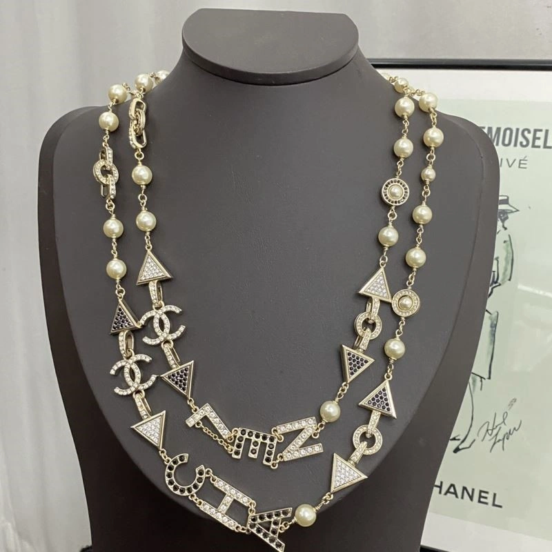 WaterResistant Chanel Necklaces 223420