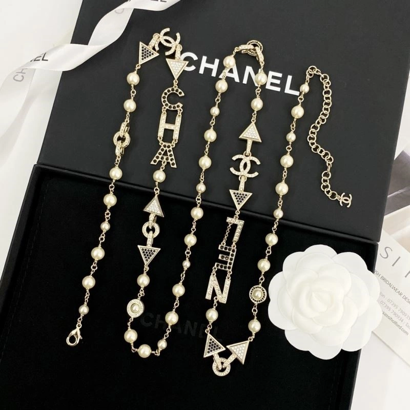 WaterResistant Chanel Necklaces 223420