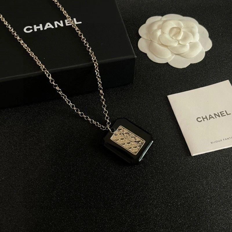 Chanel Necklaces MultiPurpose 223410