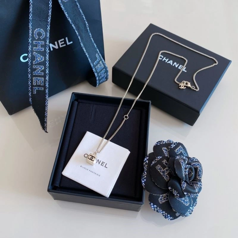 NewStyle Chanel Necklaces 223406