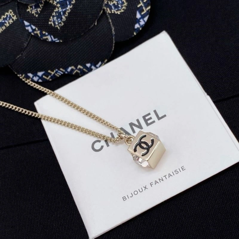 NewStyle Chanel Necklaces 223406