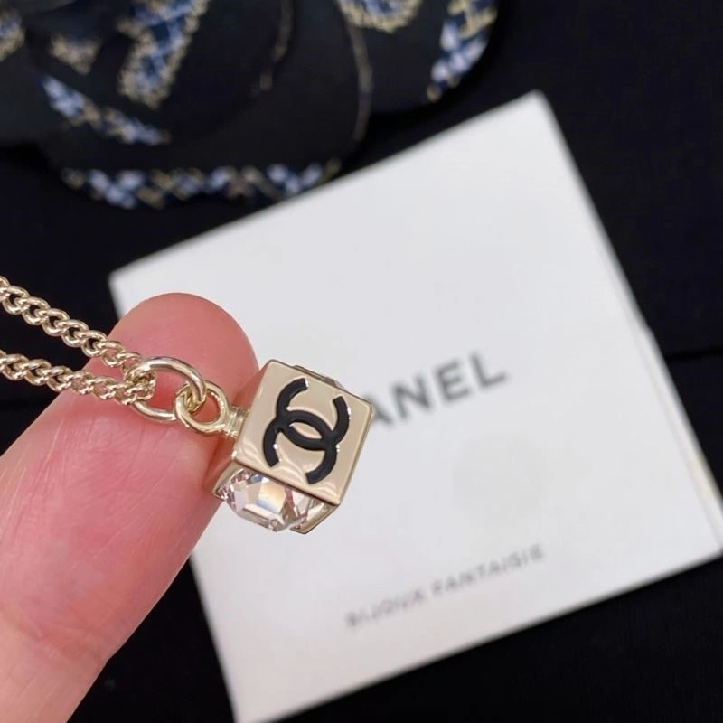 NewStyle Chanel Necklaces 223406