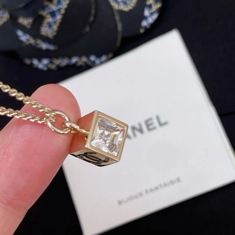 NewStyle Chanel Necklaces 223406