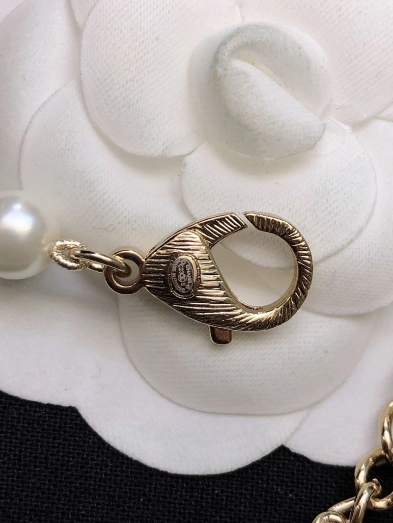 Refined Chanel Necklaces 223400