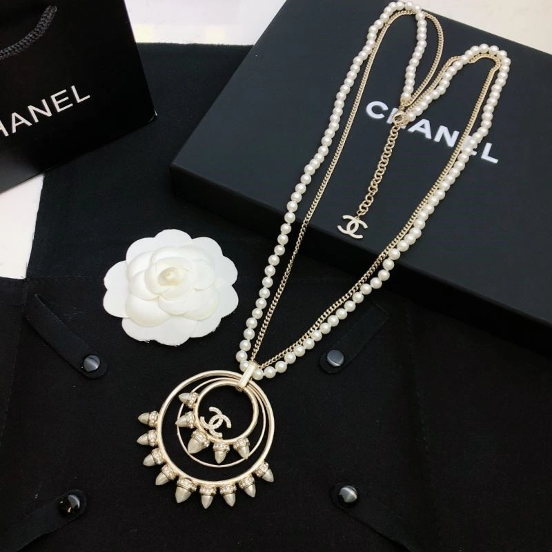 Timeless Chanel Necklaces 223396