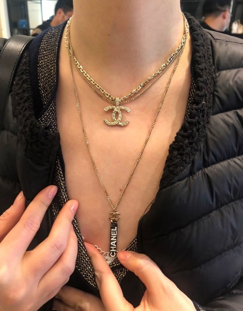 Breathable Chanel Necklaces 223371
