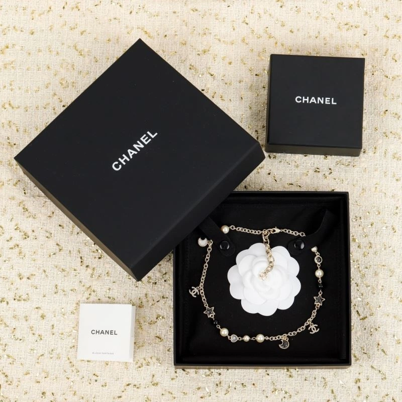 Youthful Chanel Necklaces 223381