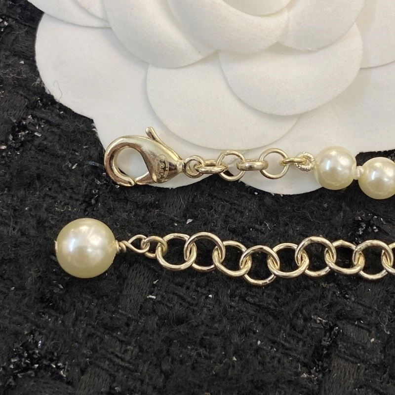 Affordable Chanel Necklaces 223362