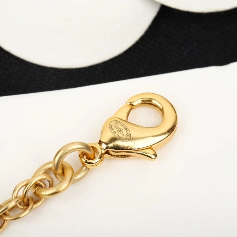 Trendsetting Chanel Necklaces 223359