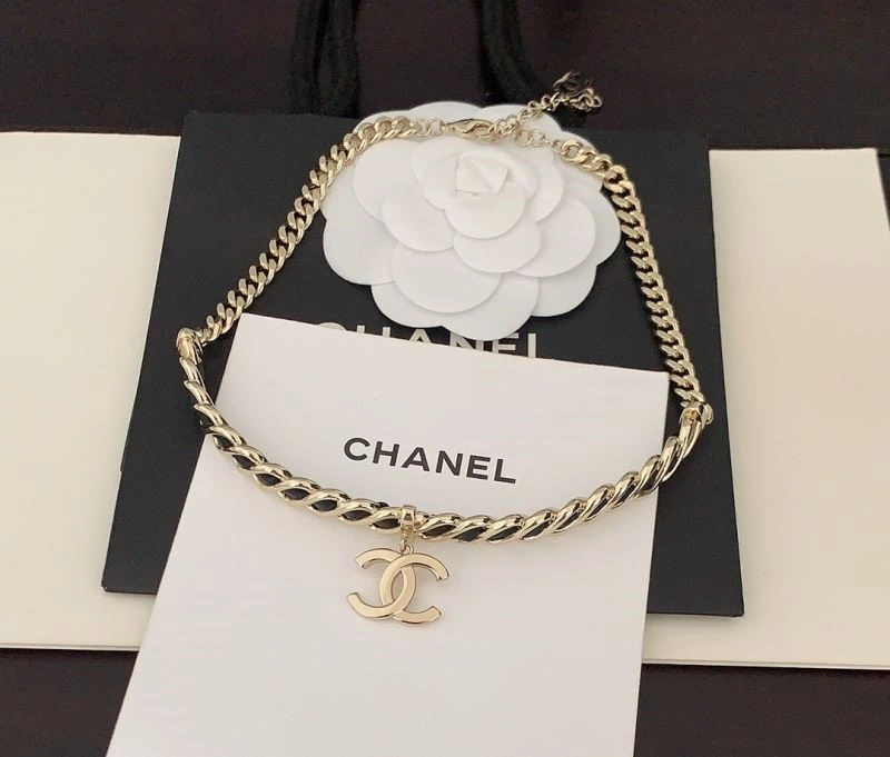 Supportive Chanel Necklaces 223352