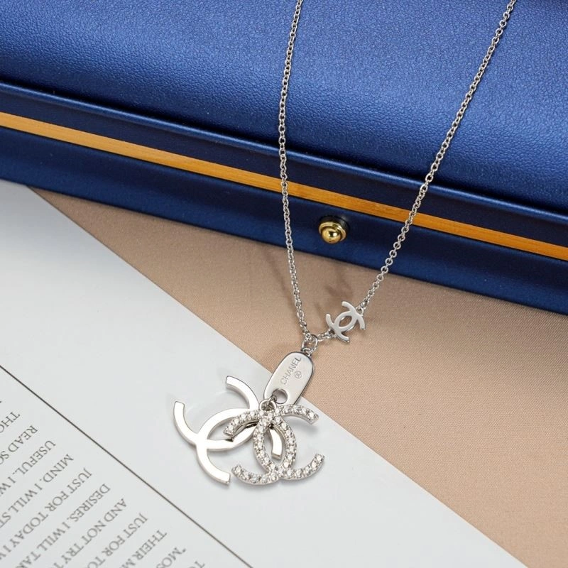 Unisex Chanel Necklaces 223393